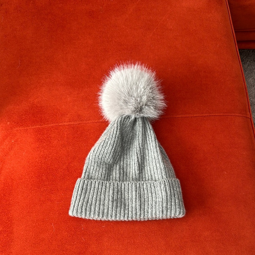 Cozy Gray Knit Beanie with Pom Pom